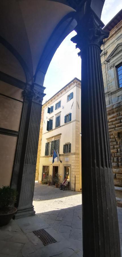 Hotel Logge Dei Mercanti Monte San Savino Exterior photo